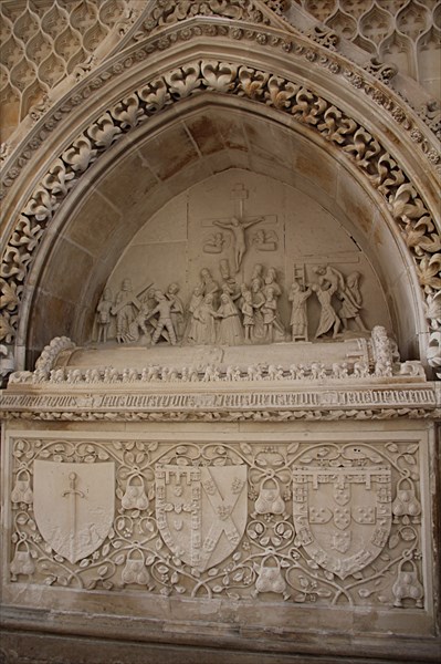 149-Захоронения принца Жуана и его жены Изабеллы де Барселуш